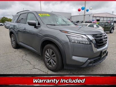 Certified 2025 Nissan Pathfinder SV