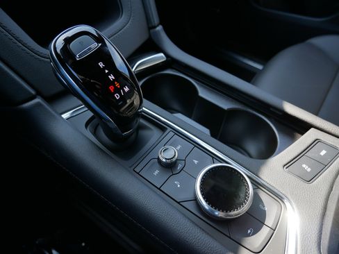 New 2026 Cadillac XT5 Premium Luxury w/ LPO, Floor Liner Package image 22