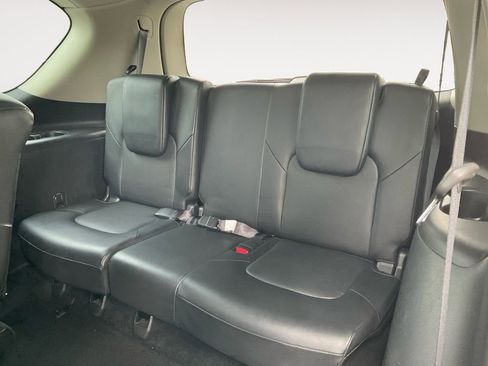 Used 2022 Nissan Armada SL image 31