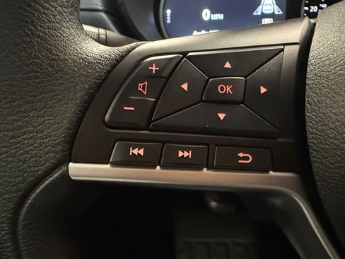 Used 2025 Nissan Versa SV w/ Trunk Package FWD image 17
