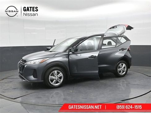 Used 2024 Nissan Kicks S image 53