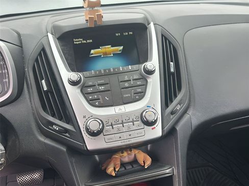 Used 2017 Chevrolet Equinox LS FWD image 13
