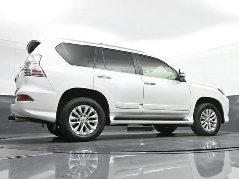 Used 2019 Lexus GX 460 Premium w/ Premium Package AWD/4WD image 34