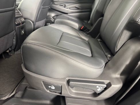 Used 2025 Subaru Ascent Limited w/ Popular Package #1 AWD/4WD image 29