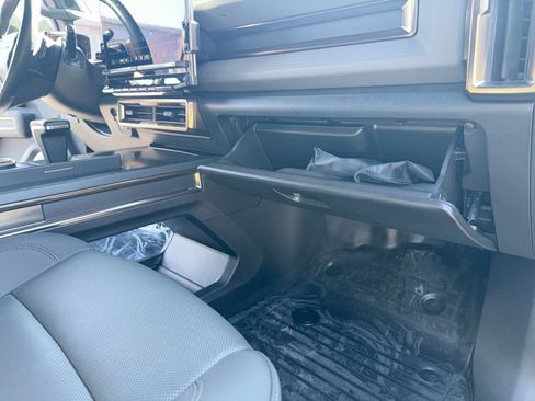 Used 2025 GMC Hummer EV 3X AWD/4WD image 36