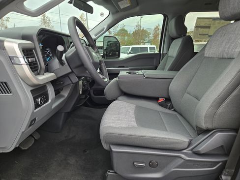 New 2026 Ford F250 XLT w/ FX4 Off-Road Package image 21