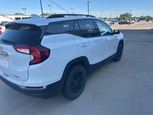 Used 2023 GMC Terrain AT4 AWD/4WD image 33