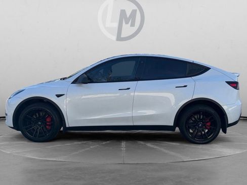 Used 2020 Tesla Model Y Performance image 2