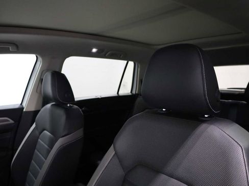 Used 2021 Volkswagen Atlas SEL Premium image 17