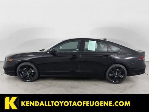 Used 2024 Honda Accord Sport image 2