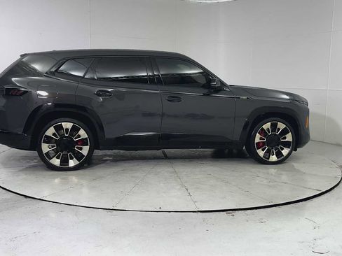 Used 2023 BMW XM image 9