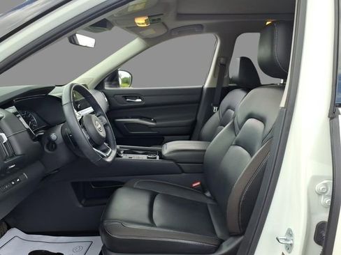 Certified 2023 Nissan Pathfinder SL w/ SL Premium Package AWD/4WD image 21