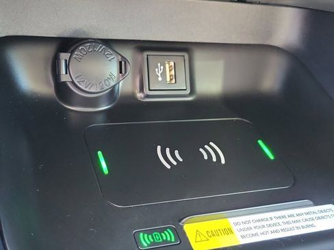 Used 2024 Toyota RAV4 XLE image 29