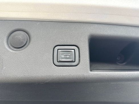Used 2022 Chevrolet Equinox LT FWD image 7