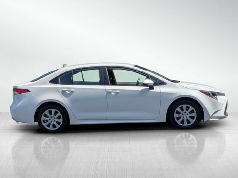 Used 2024 Toyota Corolla LE FWD image 3