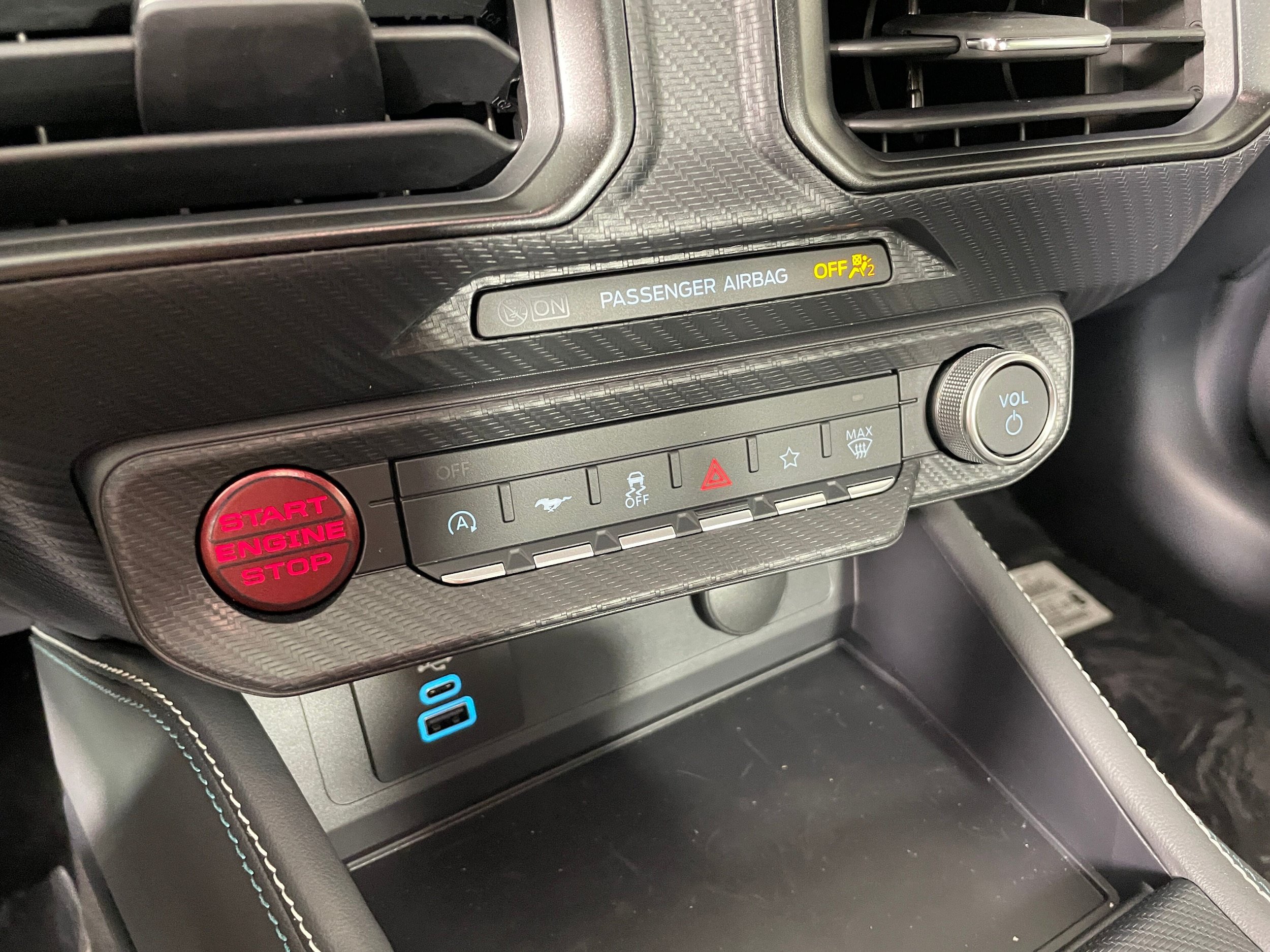 New 2026 Ford Mustang GT Premium w/ GT Performance Package RWD image 6