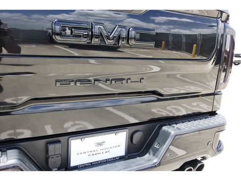 Used 2020 GMC Sierra 1500 Denali w/ Denali Ultimate Package AWD/4WD image 29