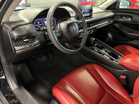 Used 2023 Honda Accord EX image 19