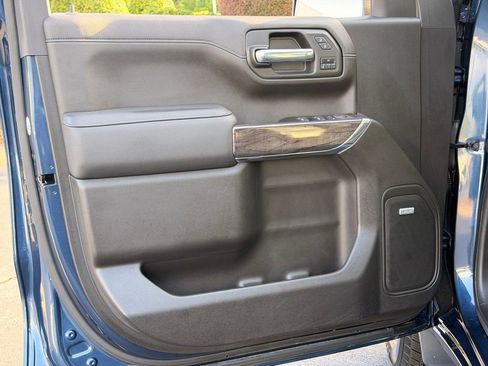 Used 2022 Chevrolet Silverado 1500 LTZ AWD/4WD image 28