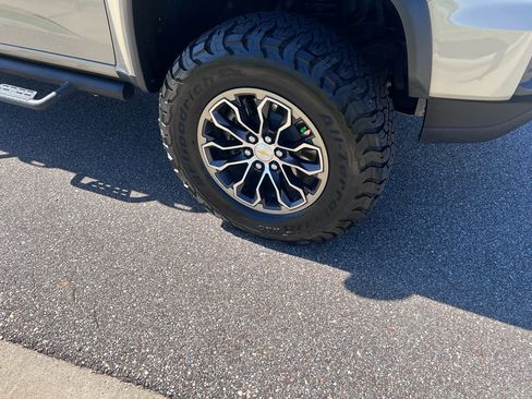 Used 2022 Chevrolet Colorado ZR2 AWD/4WD image 27
