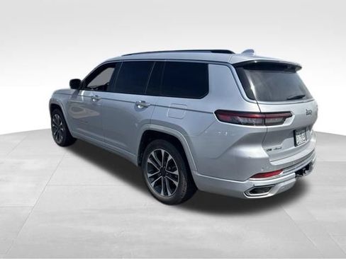 Used 2023 Jeep Grand Cherokee L Overland w/ Luxury Tech Group IV AWD/4WD image 12