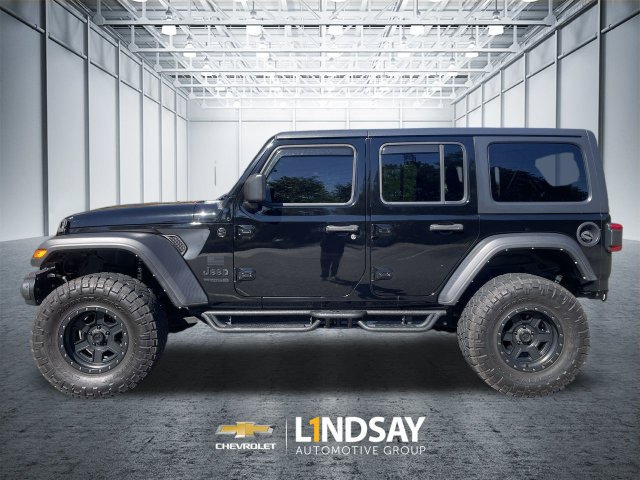 Used 2021 Jeep Wrangler Unlimited Sport AWD/4WD image 5