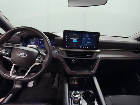 Used 2025 Ford Explorer ST-Line w/ ST-Line Street Pack AWD/4WD image 10