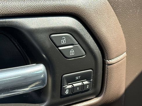Used 2019 Chevrolet Silverado 1500 LTZ w/ LTZ Texas Edition AWD/4WD image 22