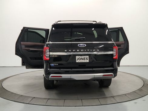Used 2023 Ford Expedition Limited RWD image 15