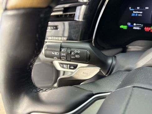 Used 2025 Lexus RX 450h AWD w/ Convenience Package image 16