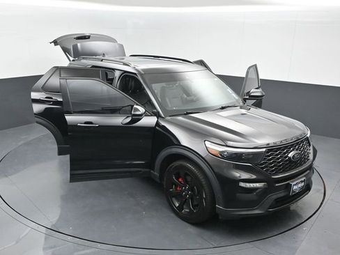 Certified 2021 Ford Explorer ST w/ Equipment Group 401A image 25