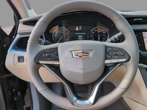 New 2025 Cadillac XT6 Premium Luxury image 22
