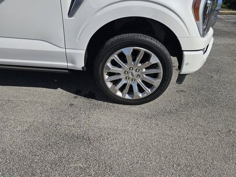 Used 2021 Ford F150 Limited image 10