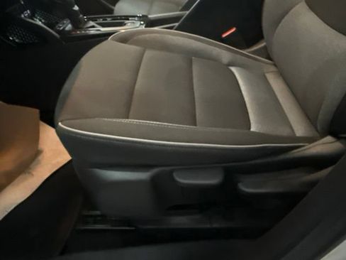Used 2023 Chevrolet TrailBlazer LS FWD image 8