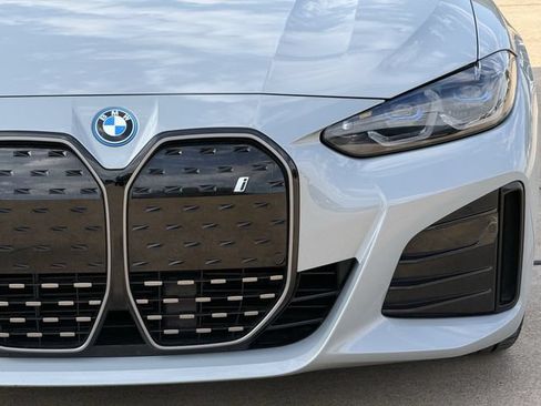 Used 2023 BMW i4 eDrive40 w/ M Sport Package RWD image 8