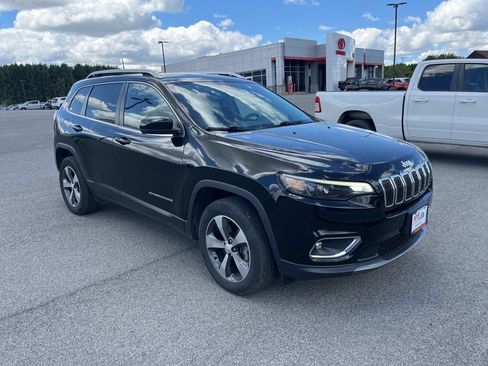 Used 2019 Jeep Cherokee Limited AWD/4WD image 98