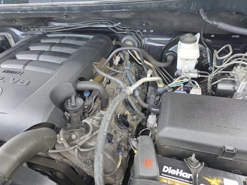 Used 2015 Toyota Tundra SR5 w/ TRD Off Road Package image 30