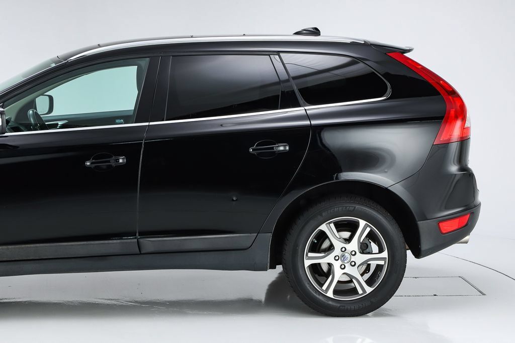 Used 2013 Volvo XC60 T6 AWD/4WD image 4