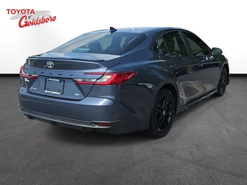 Used 2026 Toyota Camry SE w/ Convenience Package FWD image 5