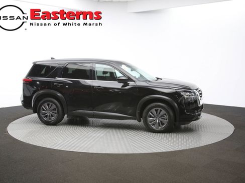 Used 2024 Nissan Pathfinder S image 58