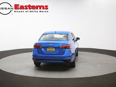 Used 2022 Nissan Versa SV FWD image 37