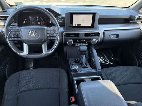 Used 2025 Toyota 4Runner SR5 image 6