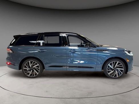 New 2026 Lincoln Aviator Black Label AWD/4WD image 10