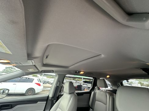 Used 2023 Honda Odyssey EX-L image 16