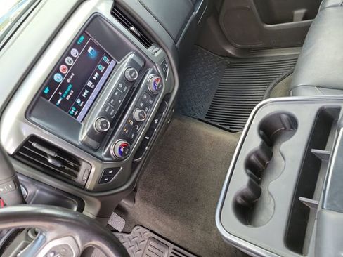 Used 2018 Chevrolet Silverado 1500 LT w/ All Star Edition AWD/4WD image 33