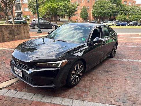 Used 2023 Honda Civic EX image 7