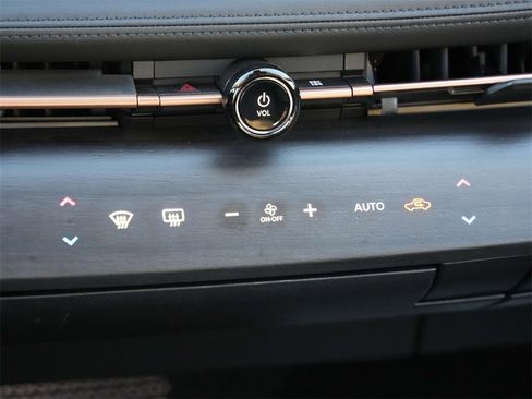 Used 2024 Nissan Ariya AWD image 15