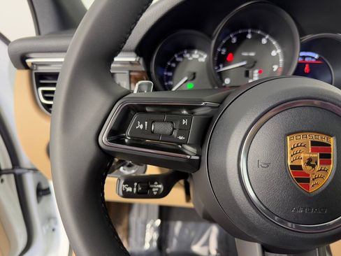 New 2026 Porsche Macan AWD/4WD image 29