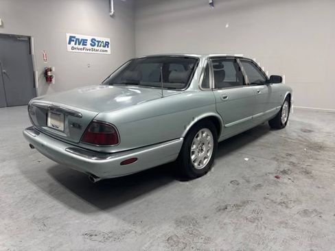 Used 2000 Jaguar XJ8 RWD image 5