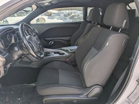 Used 2022 Dodge Challenger GT image 7